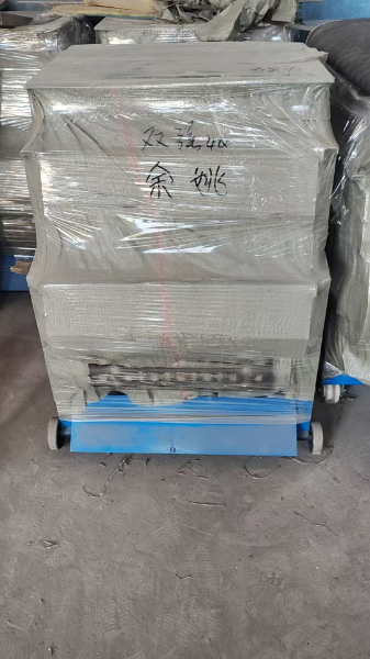 浙江余姚 不銹鋼彈簧和塑料分離